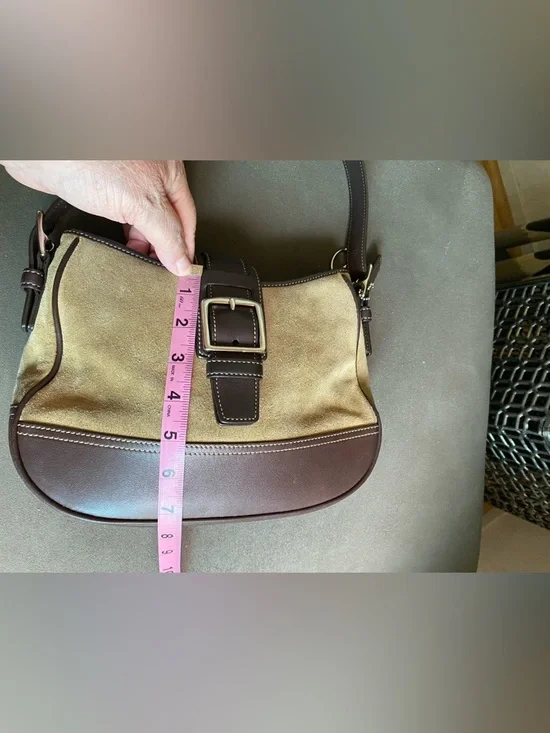 Vintage Coach Hampton Hobo Bag, Camel Suede, Brown Leather Trim, Style 7589 - Picture 12 of 16